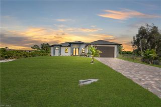 2606 40th ST SW, Lehigh Acres, FL 33976