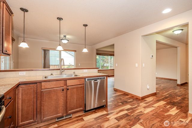 2225 Dickinson Avenue NW, Olympia, WA 98502