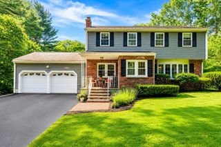 6 Forest St, Medfield, MA 02052