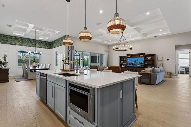 8331 REDONDA LOOP, Lakewood Ranch, FL 34202