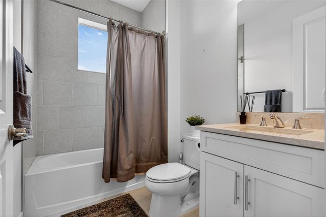 8331 REDONDA LOOP, Lakewood Ranch, FL 34202