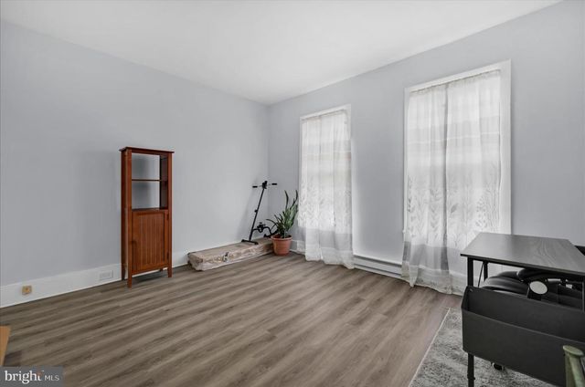 435 W CENTRE ST, Shenandoah, PA 17976