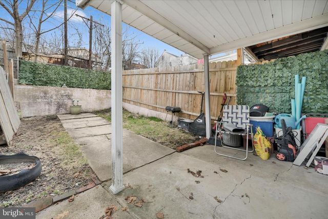 435 W CENTRE ST, Shenandoah, PA 17976