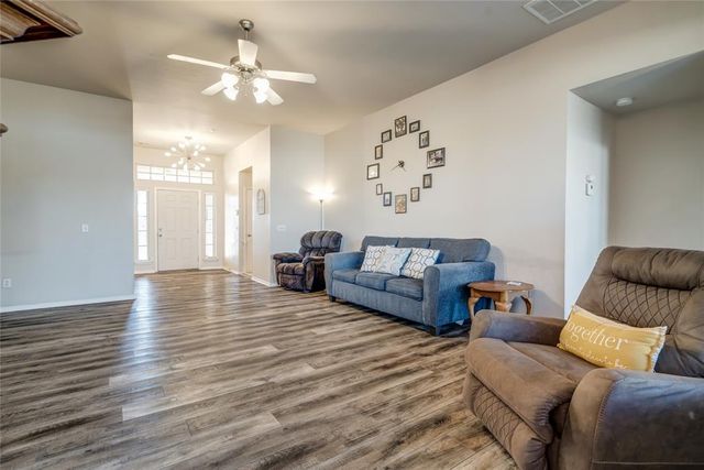 3320 Brighton Place, Yukon, OK 73099