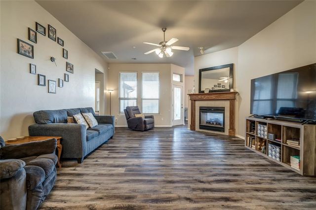 3320 Brighton Place, Yukon, OK 73099