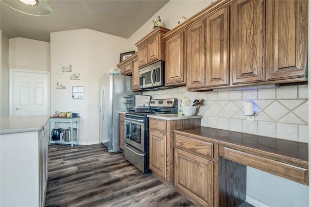 3320 Brighton Place, Yukon, OK 73099