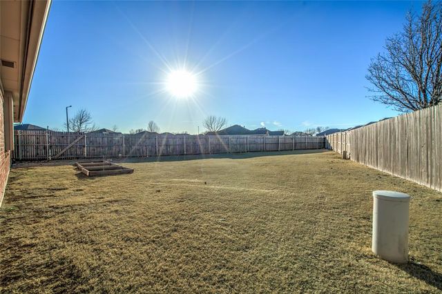 3320 Brighton Place, Yukon, OK 73099
