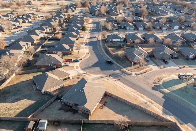 3320 Brighton Place, Yukon, OK 73099