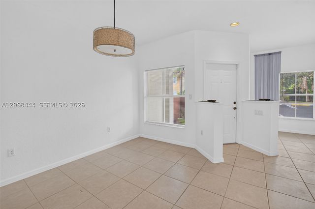 218 Lake Monterey Cir, Boynton Beach, FL 33426