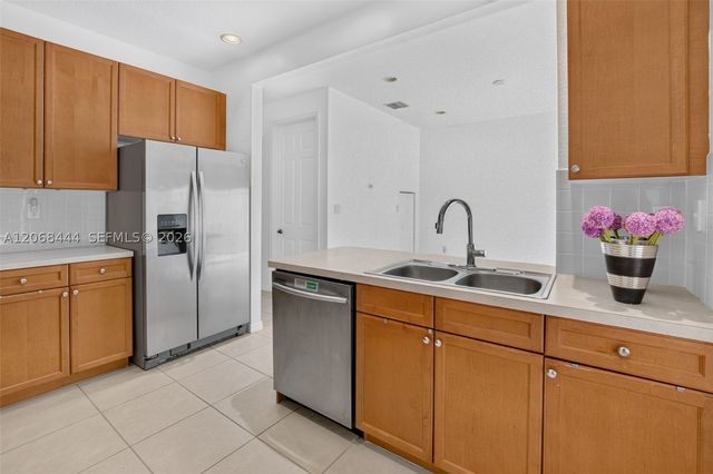 218 Lake Monterey Cir, Boynton Beach, FL 33426