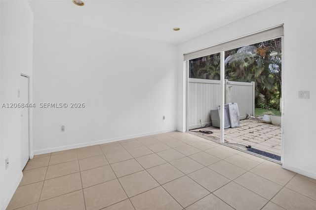 218 Lake Monterey Cir, Boynton Beach, FL 33426