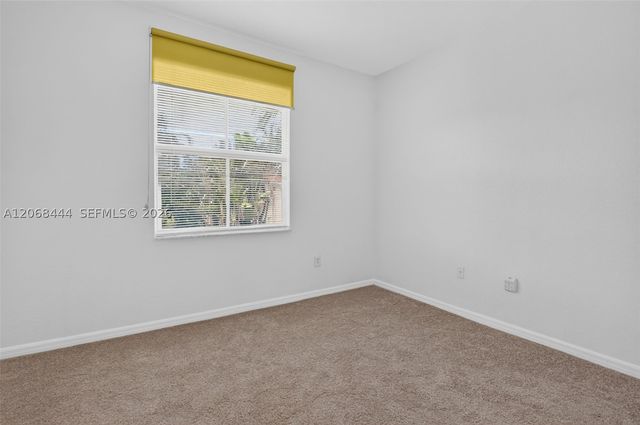 218 Lake Monterey Cir, Boynton Beach, FL 33426