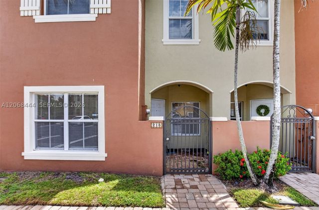 218 Lake Monterey Cir, Boynton Beach, FL 33426