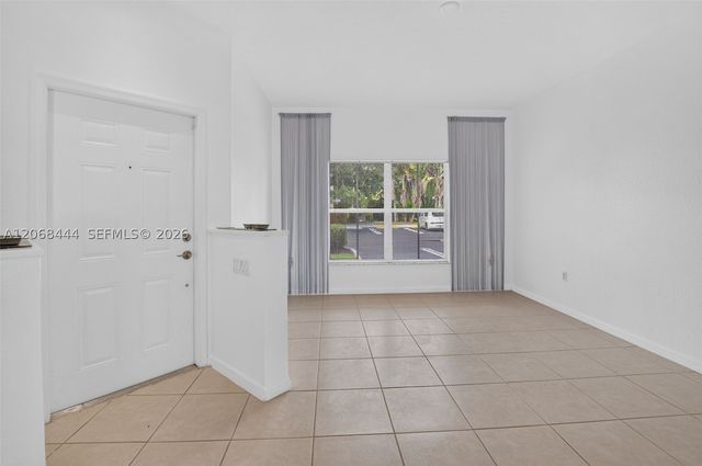 218 Lake Monterey Cir, Boynton Beach, FL 33426