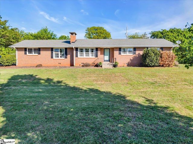 141 Mcjunkin Drive, Pickens, SC 29671