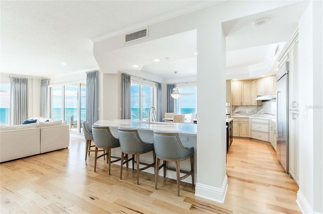 11 BAYMONT STREET 702, Clearwater Beach, FL 33767