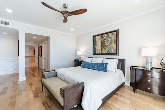 11 BAYMONT STREET 702, Clearwater Beach, FL 33767