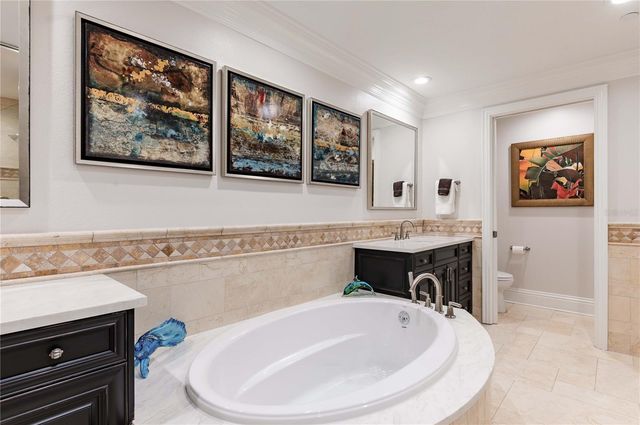 11 BAYMONT STREET 702, Clearwater Beach, FL 33767