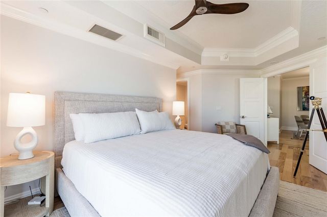 11 BAYMONT STREET 702, Clearwater Beach, FL 33767