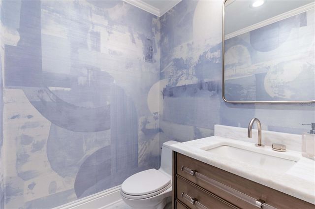 11 BAYMONT STREET 702, Clearwater Beach, FL 33767