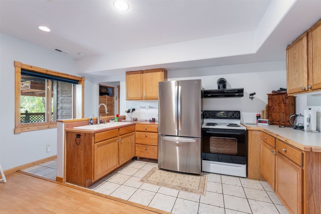 1800 E Edgewood Drive, Whitefish, MT 59937 photo 27