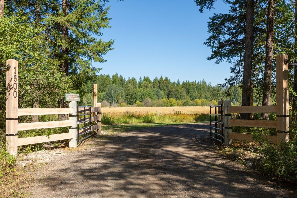 1800 E Edgewood Drive, Whitefish, MT 59937 photo 3