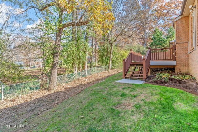 5090 Dovewood Way 6, Knoxville, TN 37918