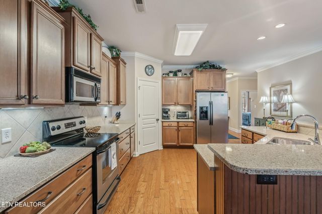 5090 Dovewood Way 6, Knoxville, TN 37918