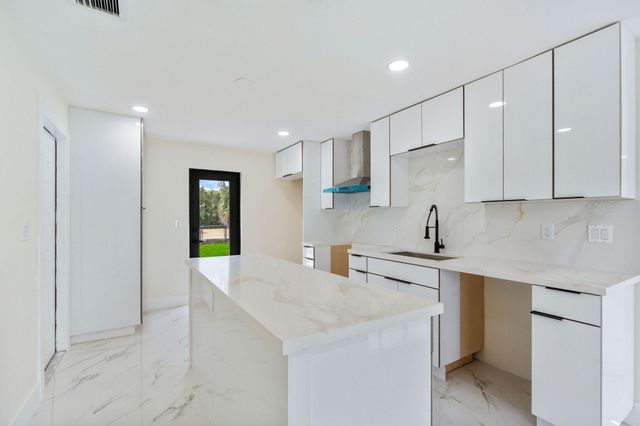 3185 Riddle Road, West Palm Beach, FL 33406