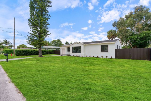3185 Riddle Road, West Palm Beach, FL 33406