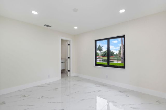 3185 Riddle Road, West Palm Beach, FL 33406