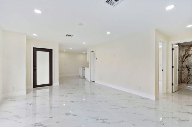 3185 Riddle Road, West Palm Beach, FL 33406