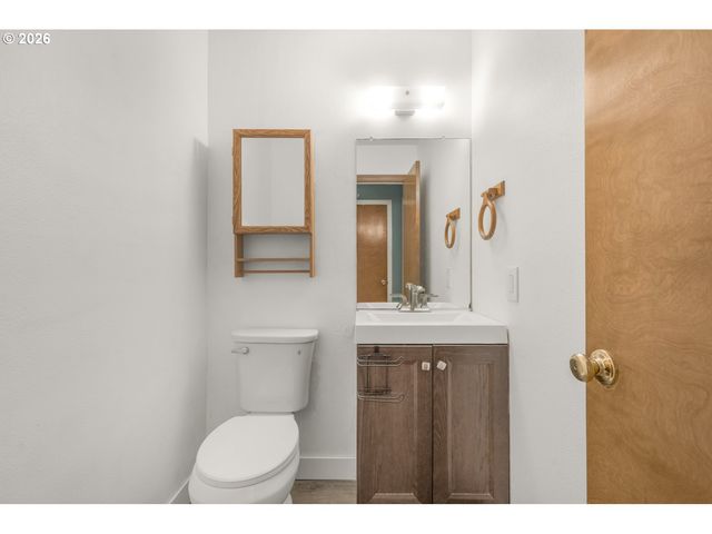 5983 Sw HARMONY Pl, Beaverton, OR 97078