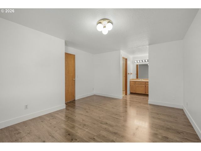 5983 Sw HARMONY Pl, Beaverton, OR 97078