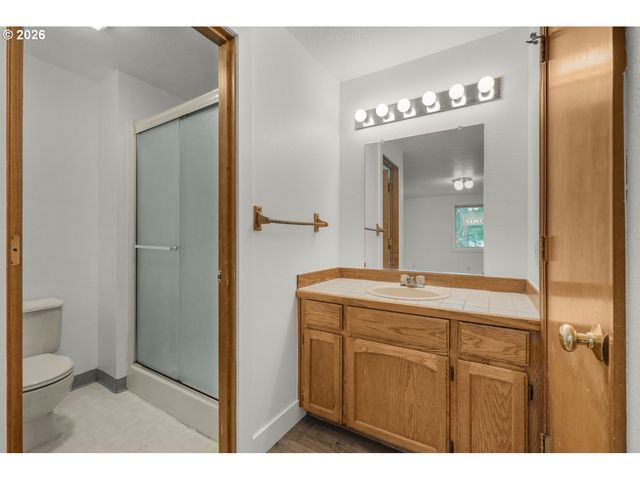 5983 Sw HARMONY Pl, Beaverton, OR 97078