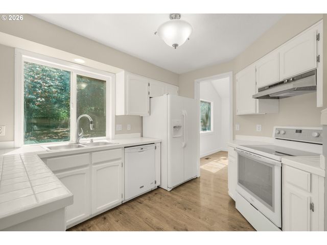 5983 Sw HARMONY Pl, Beaverton, OR 97078