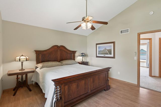 1225 EARLE Way, Burnsville, MN 55306