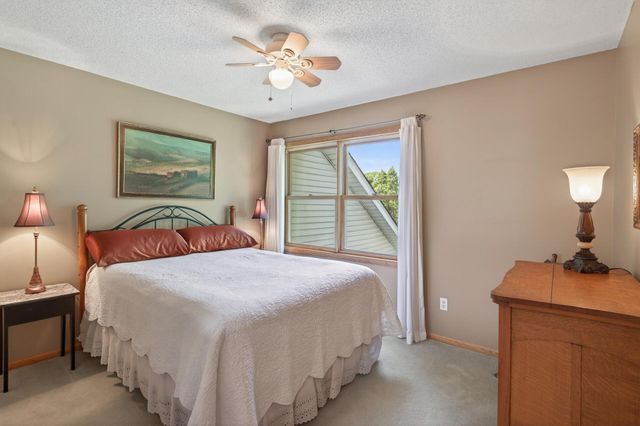 1225 EARLE Way, Burnsville, MN 55306