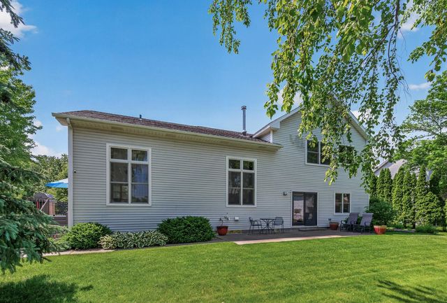 1225 EARLE Way, Burnsville, MN 55306