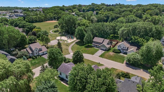 1225 EARLE Way, Burnsville, MN 55306