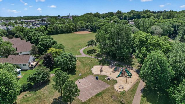 1225 EARLE Way, Burnsville, MN 55306
