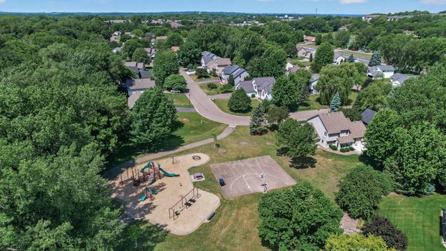 1225 EARLE Way, Burnsville, MN 55306