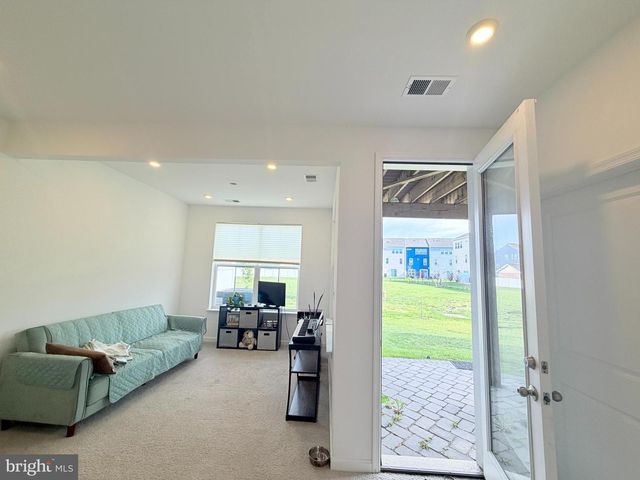 211 DOUGLAS WAY, Middletown, DE 19709
