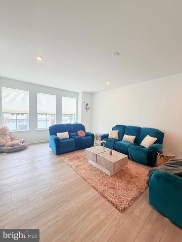 211 DOUGLAS WAY, Middletown, DE 19709