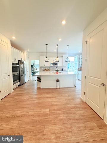211 DOUGLAS WAY, Middletown, DE 19709