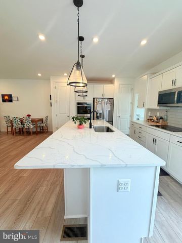 211 DOUGLAS WAY, Middletown, DE 19709