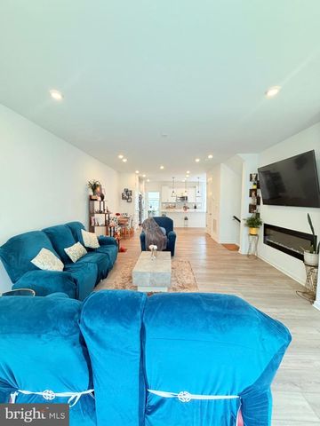211 DOUGLAS WAY, Middletown, DE 19709
