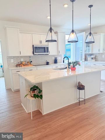 211 DOUGLAS WAY, Middletown, DE 19709