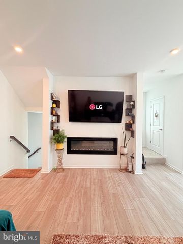 211 DOUGLAS WAY, Middletown, DE 19709