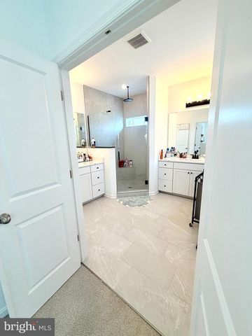 211 DOUGLAS WAY, Middletown, DE 19709